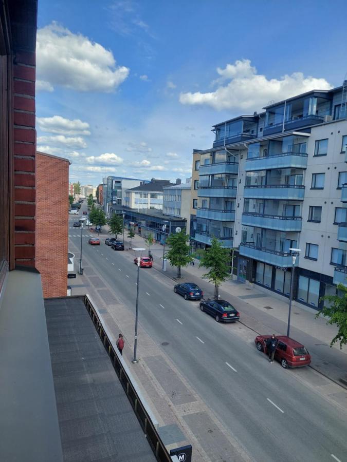 Alice Apartment - Main Street روفانييمي المظهر الخارجي الصورة